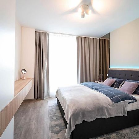 Apartment Vivalia V6, Free Private Parking Timisoara Luaran gambar