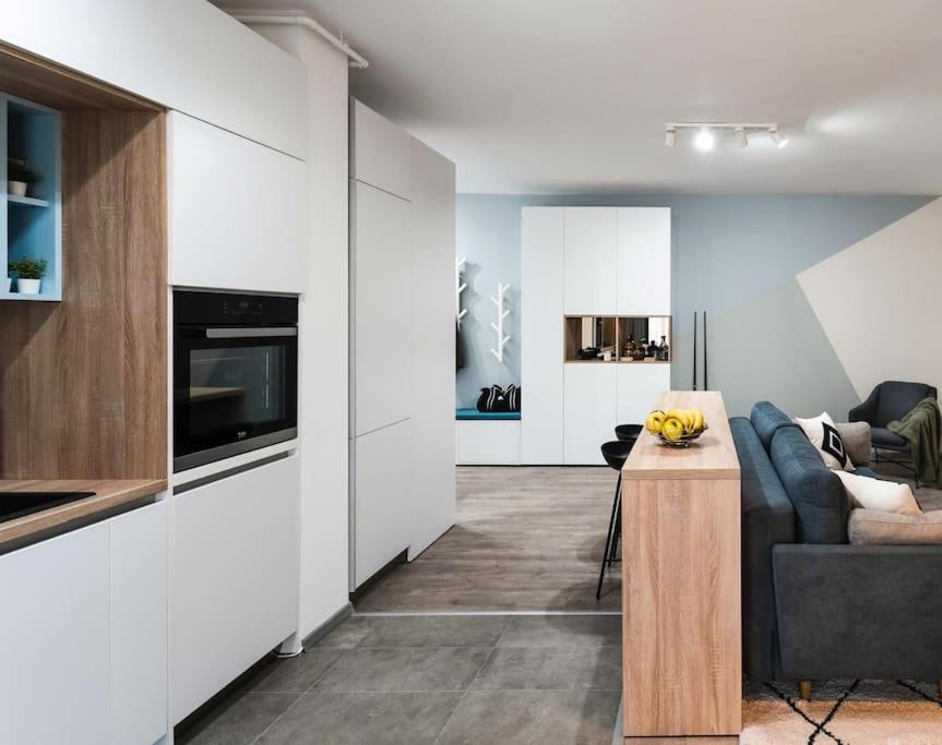 Apartment Vivalia V6, Free Private Parking Timisoara Luaran gambar