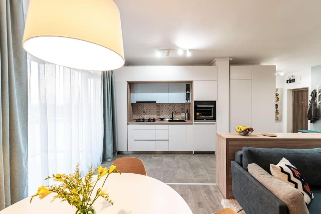 Apartment Vivalia V6, Free Private Parking Timisoara Luaran gambar